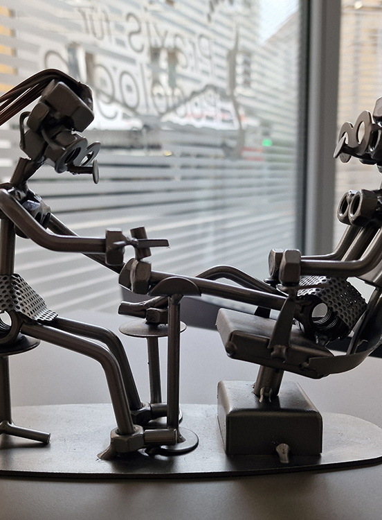 Metallfigur Fußpflege